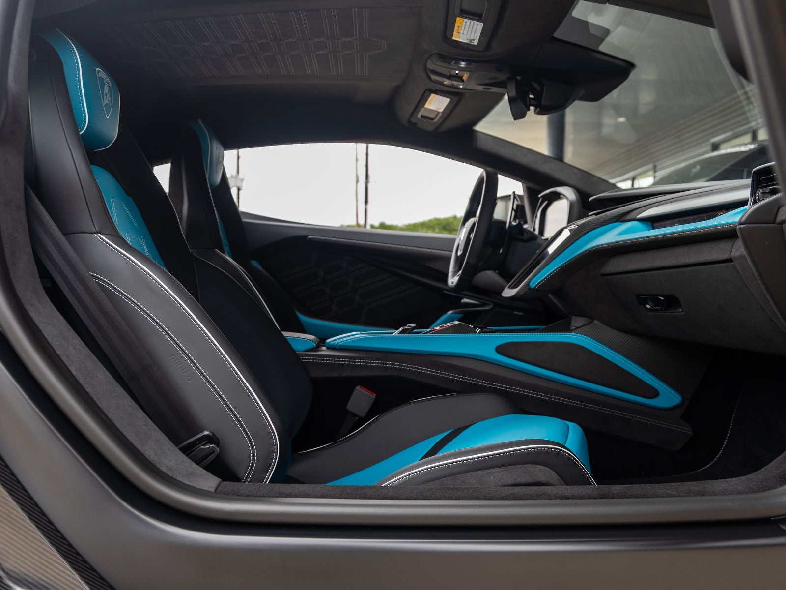 2026 Lamborghini Revuelto Base