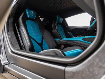 2026 Lamborghini Revuelto Base