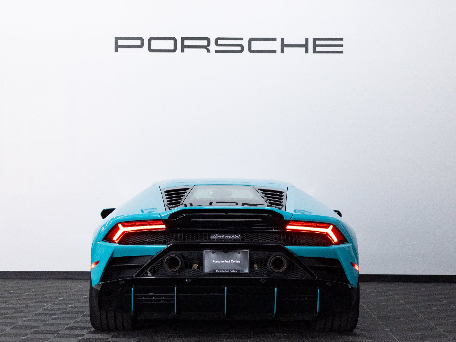 2020 Lamborghini Huracan EVO Base