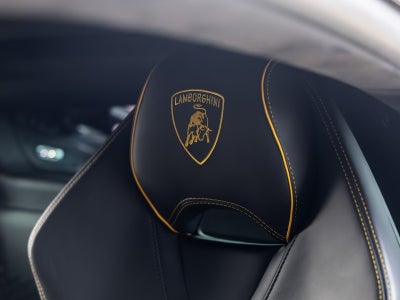 2020 Lamborghini Huracan EVO Base