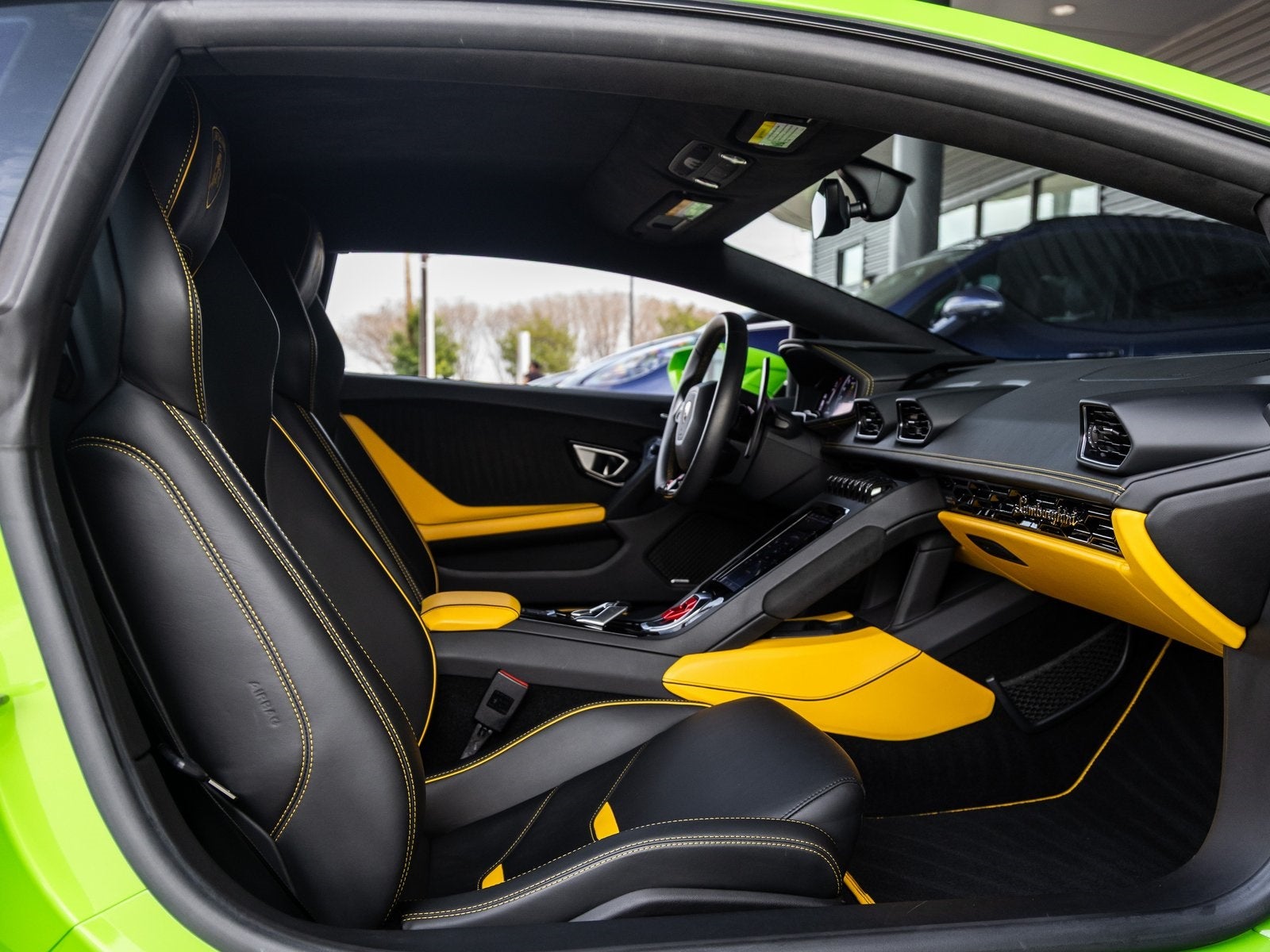 2020 Lamborghini Huracan EVO Base