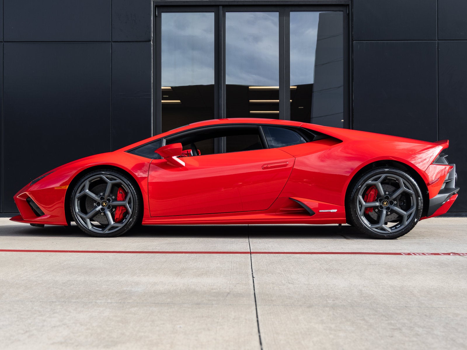 2023 Lamborghini Huracan EVO Base