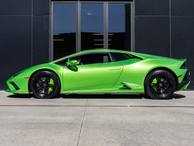 2022 Lamborghini Huracan EVO Base