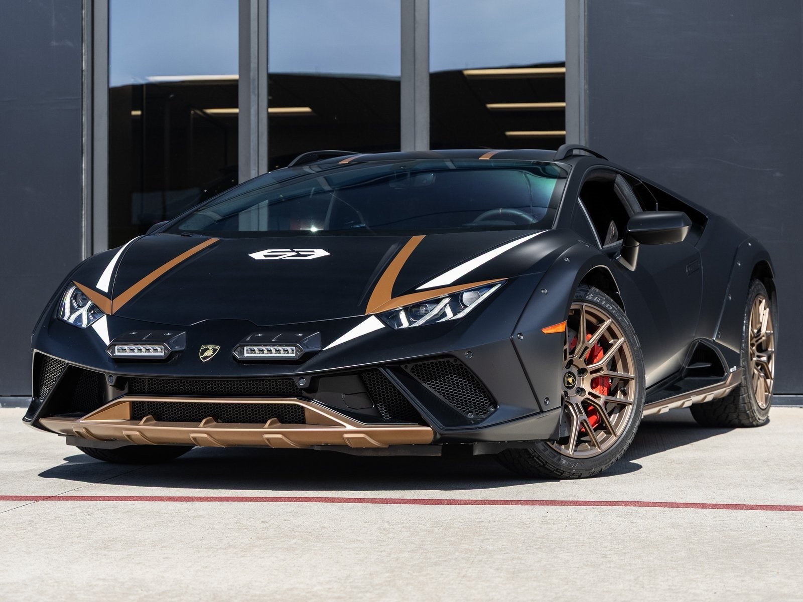 2024 Lamborghini Huracan Sterrato Base