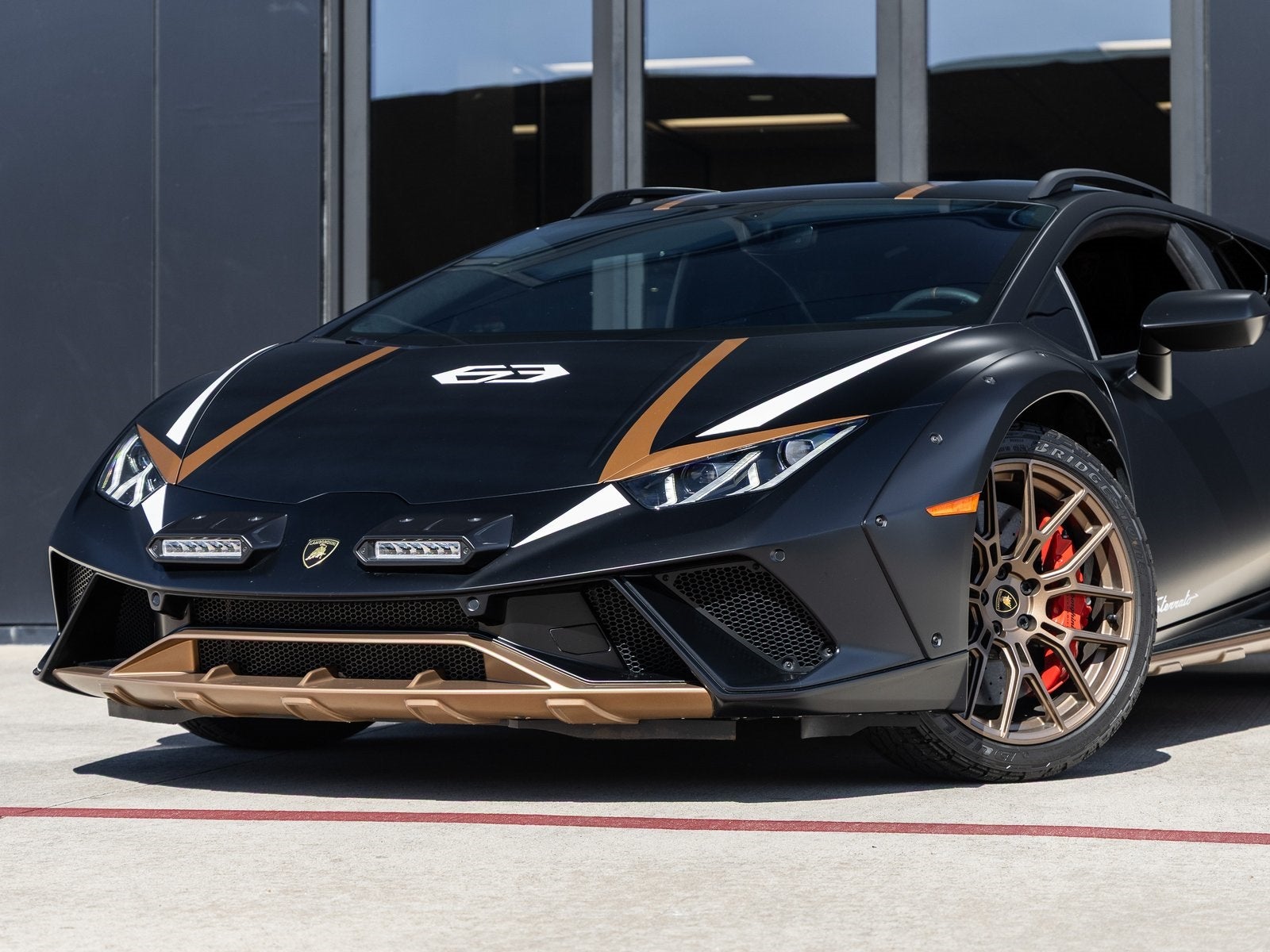 2024 Lamborghini Huracan Sterrato Base