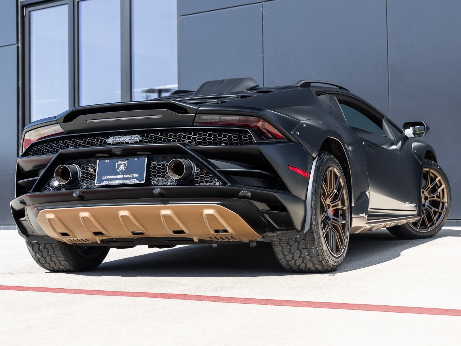2024 Lamborghini Huracan Sterrato Base
