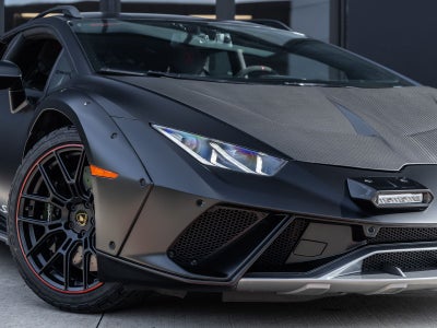 2023 Lamborghini Huracan Sterrato Base