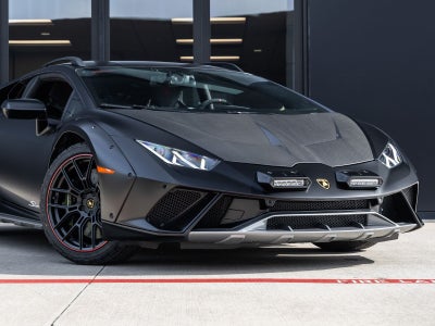 2023 Lamborghini Huracan Sterrato Base
