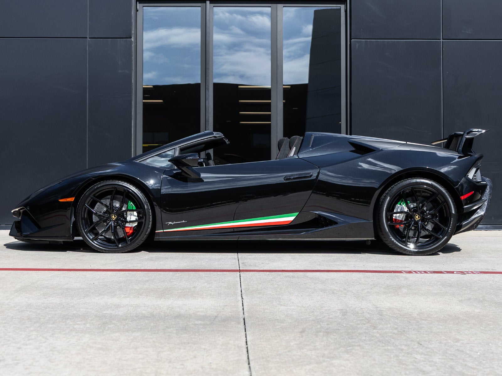2019 Lamborghini Huracan Performante