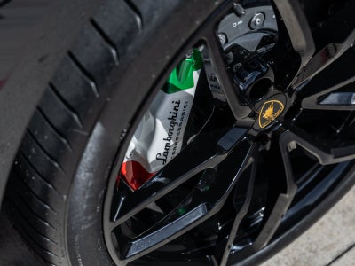 2019 Lamborghini Huracan Performante