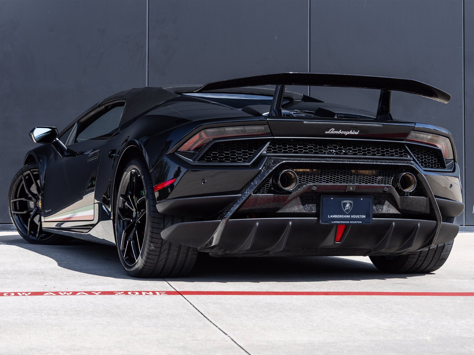 2019 Lamborghini Huracan Performante