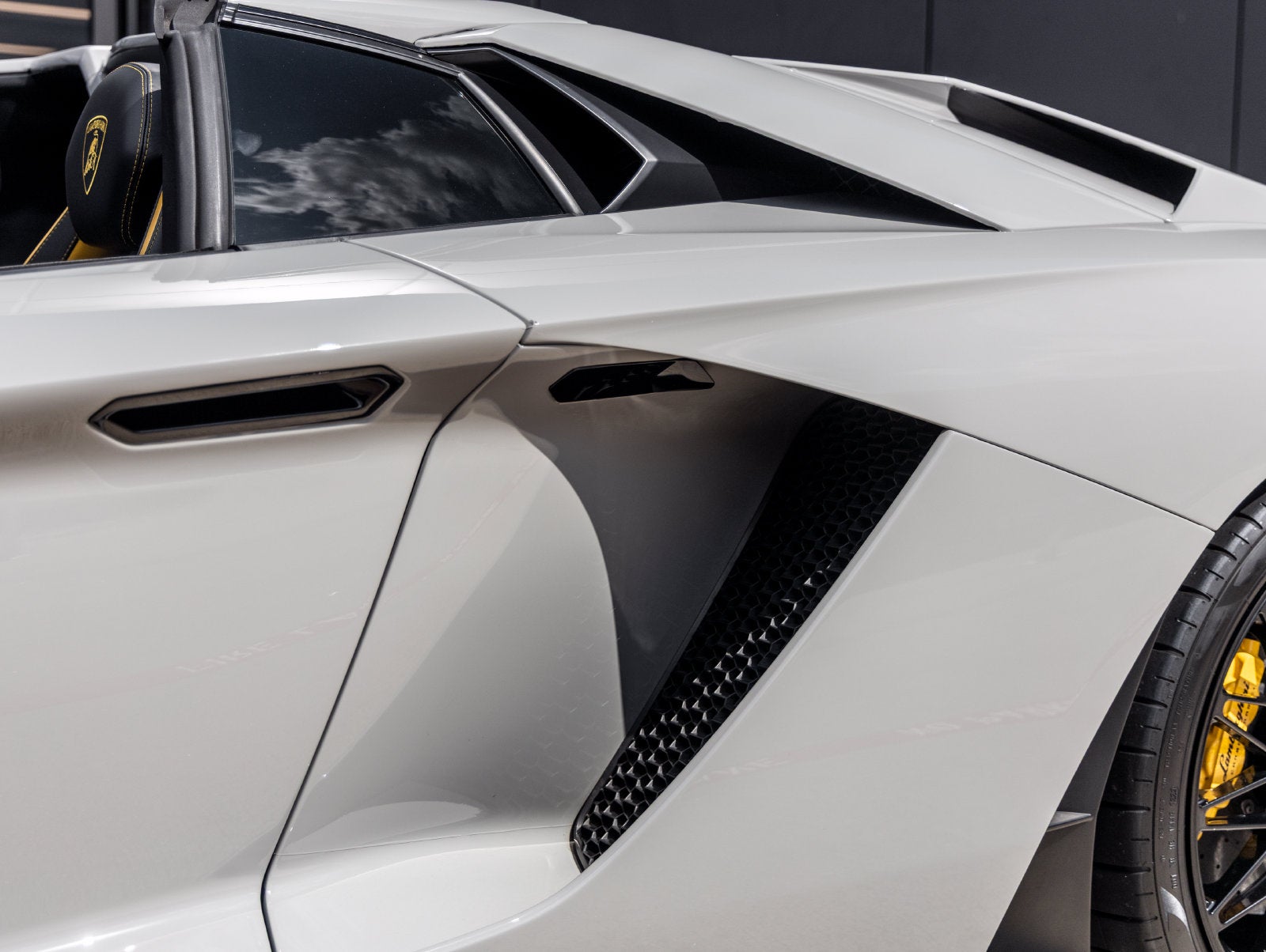 2019 Lamborghini Aventador S Base