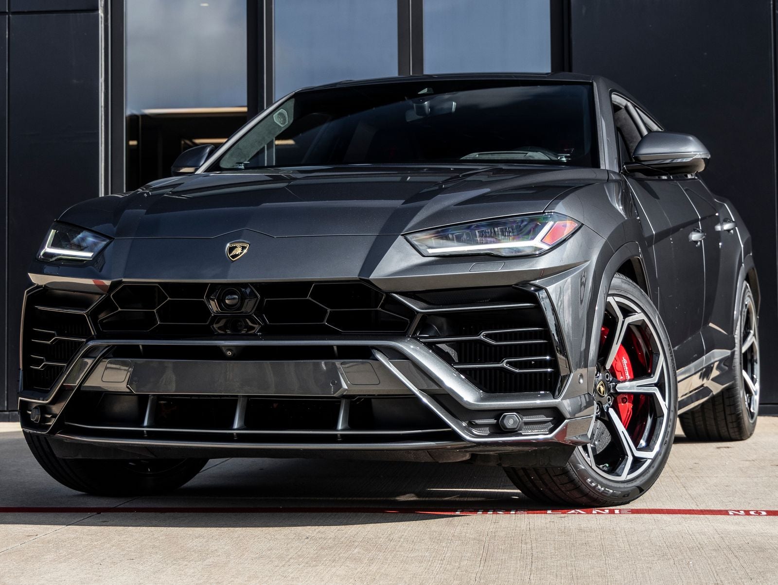 2019 Lamborghini Urus Base