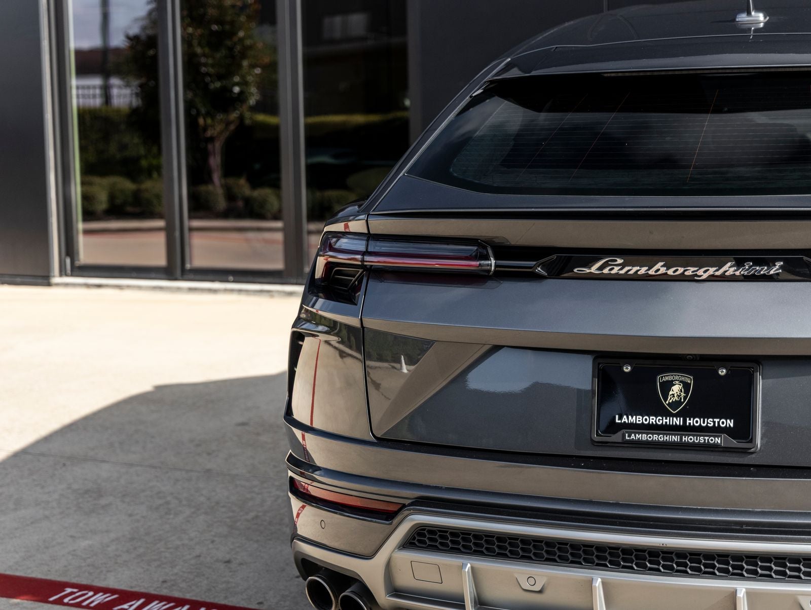 2019 Lamborghini Urus Base