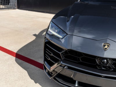 2019 Lamborghini Urus Base