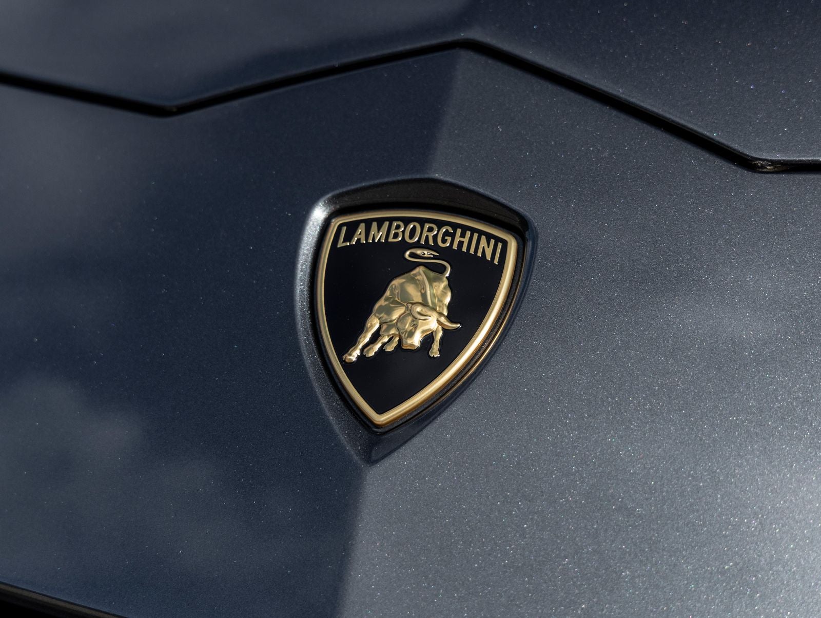 2019 Lamborghini Urus Base