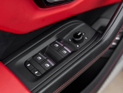 2019 Lamborghini Urus Base