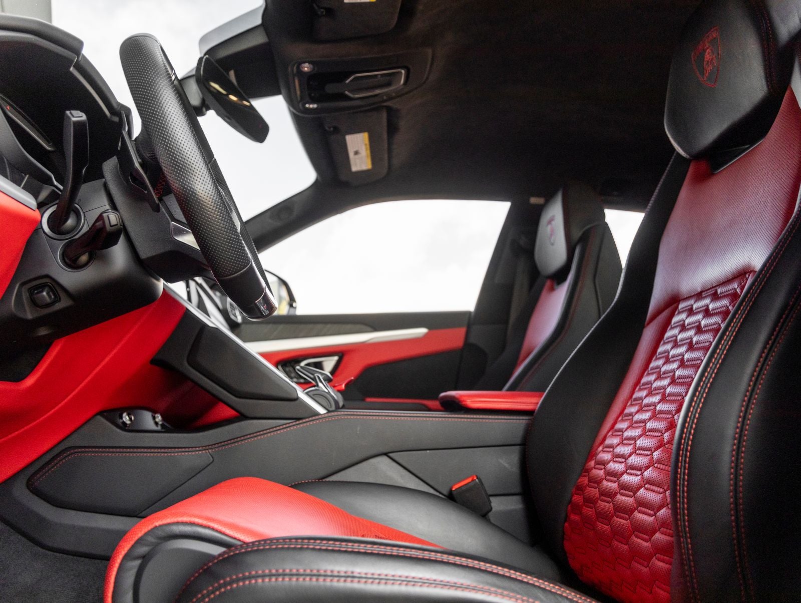 2019 Lamborghini Urus Base