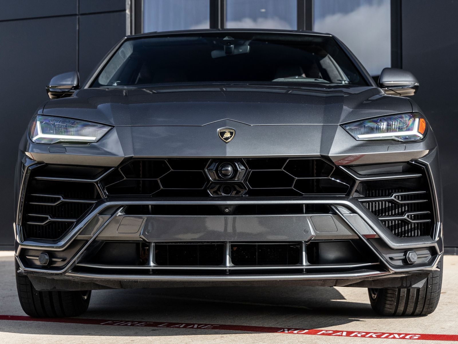 2019 Lamborghini Urus Base