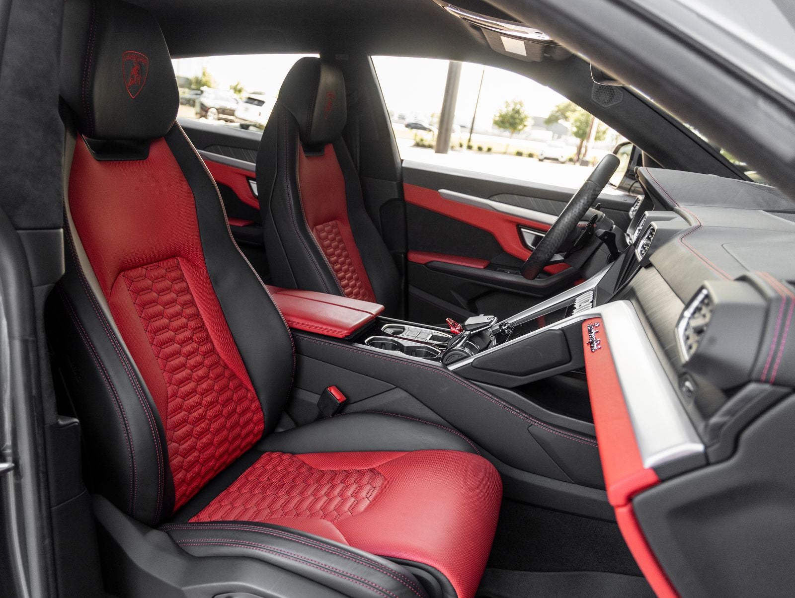 2019 Lamborghini Urus Base