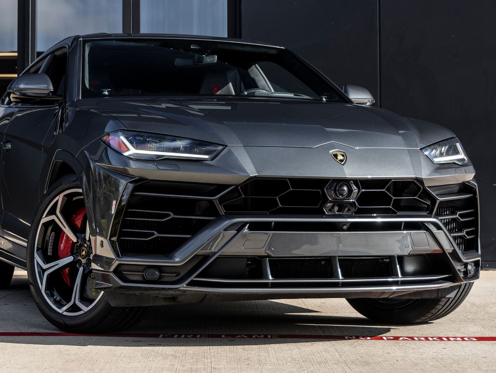 2019 Lamborghini Urus Base
