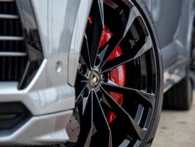 2020 Lamborghini Urus Base