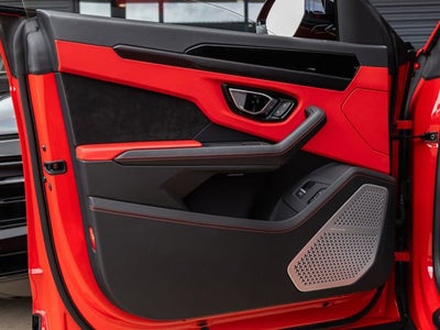 2022 Lamborghini Urus Base