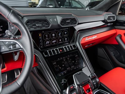 2022 Lamborghini Urus Base