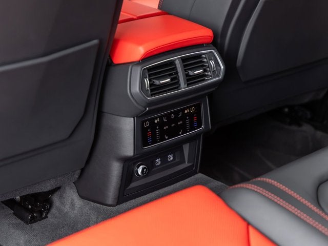 2022 Lamborghini Urus Base