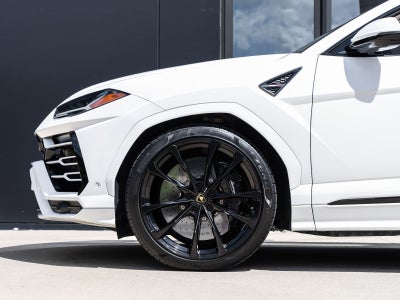 2022 Lamborghini Urus Base