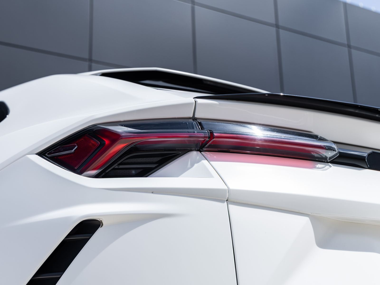 2022 Lamborghini Urus Base