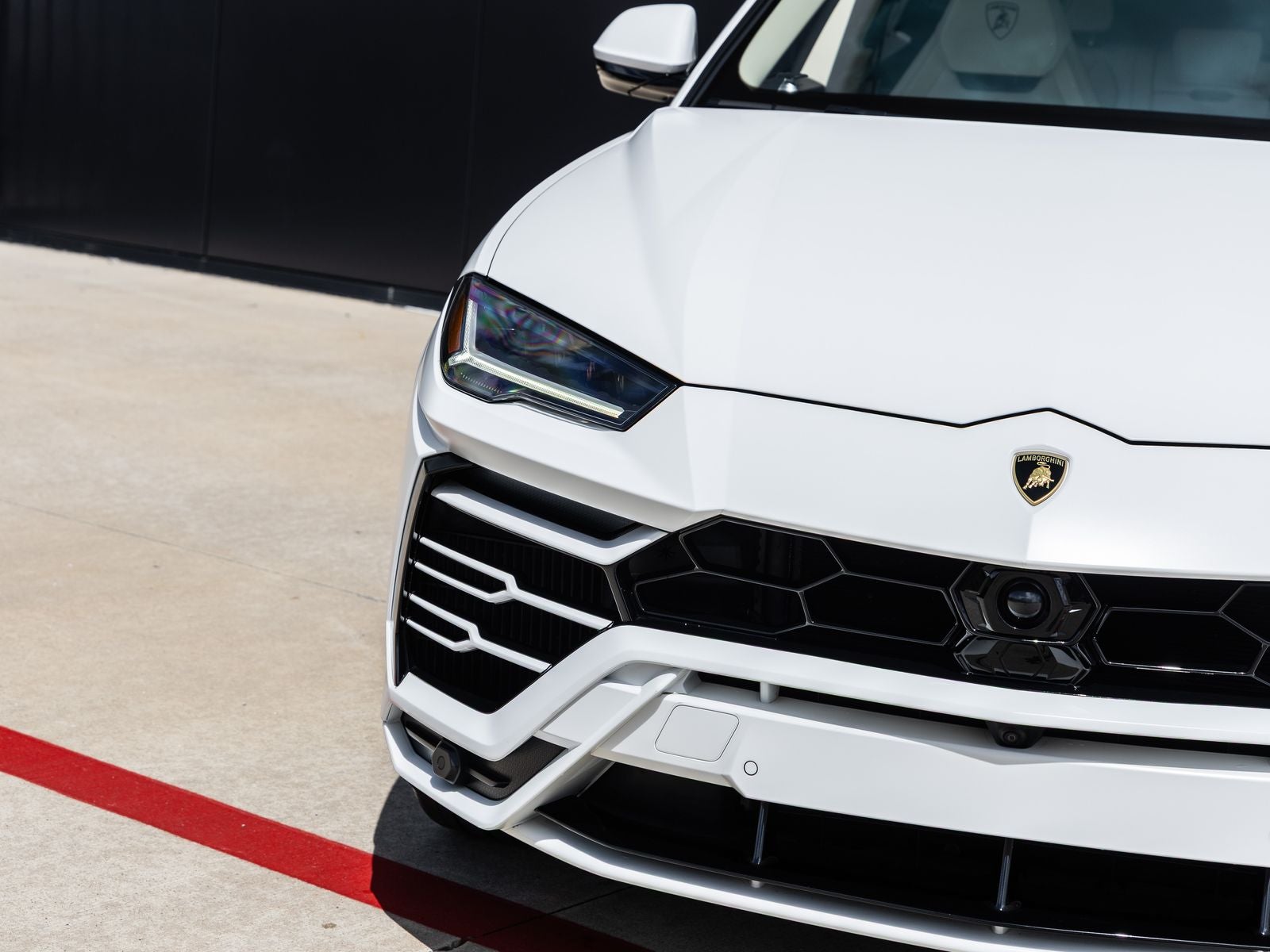 2022 Lamborghini Urus Base