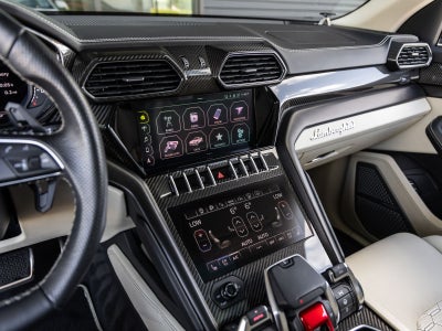2022 Lamborghini Urus Base