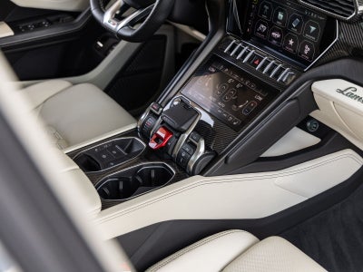 2022 Lamborghini Urus Base
