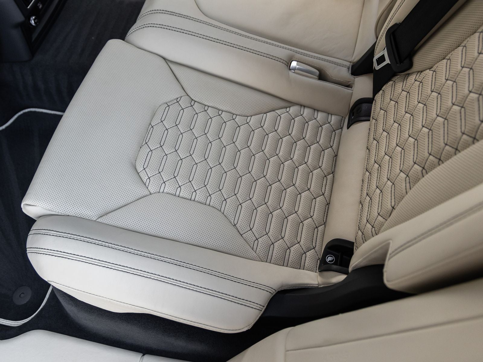2022 Lamborghini Urus Base