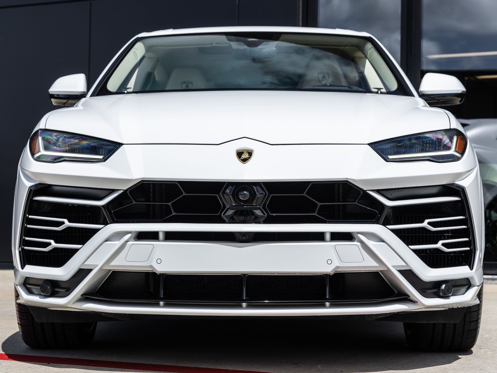 2022 Lamborghini Urus Base