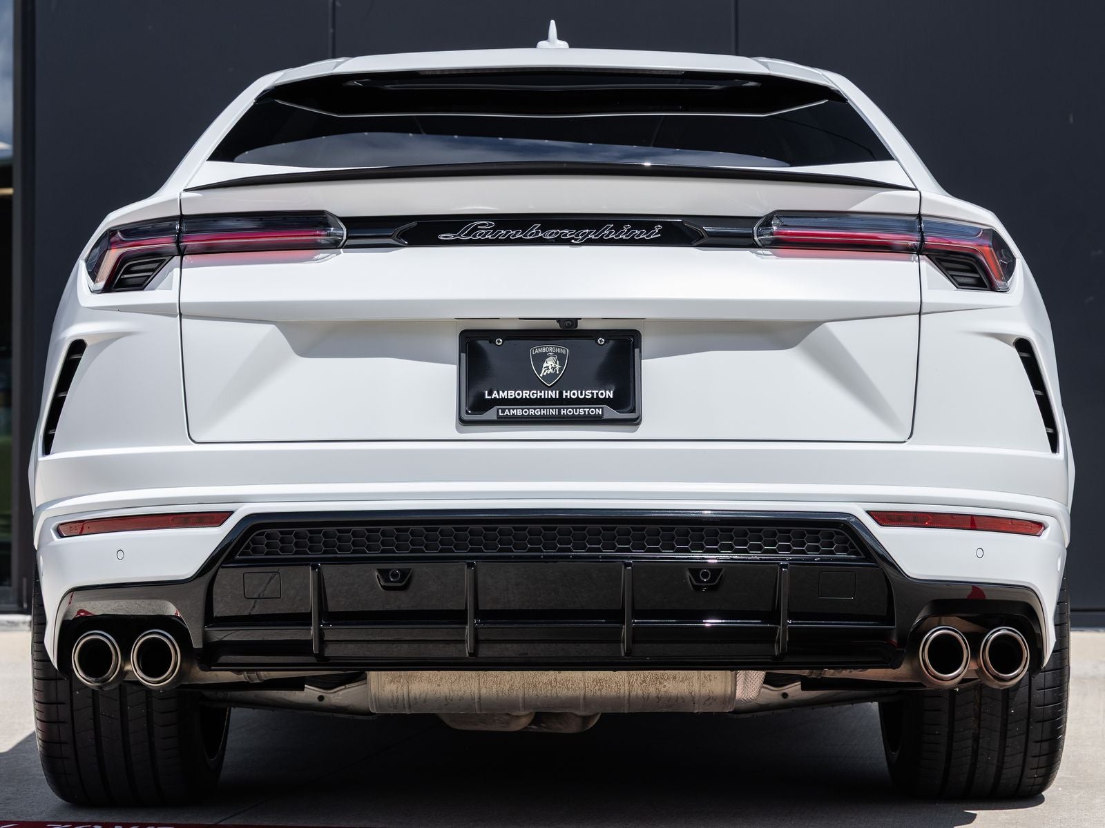 2022 Lamborghini Urus Base