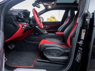 2022 Lamborghini Urus Base