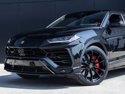 2022 Lamborghini Urus Base