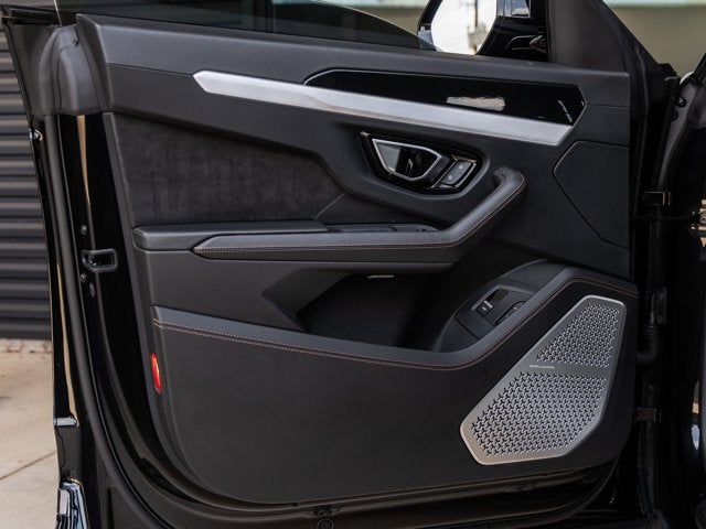 2021 Lamborghini Urus Base