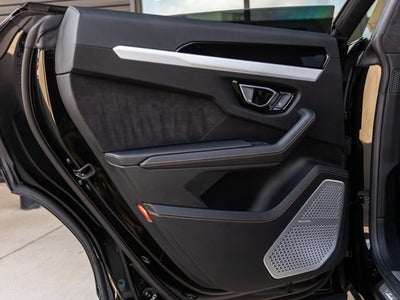 2021 Lamborghini Urus Base