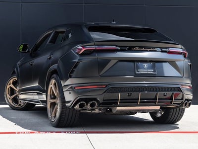 2021 Lamborghini Urus Base
