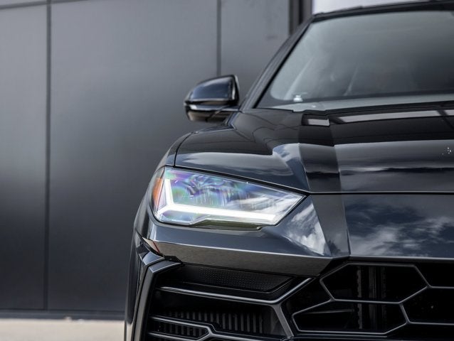 2022 Lamborghini Urus Base