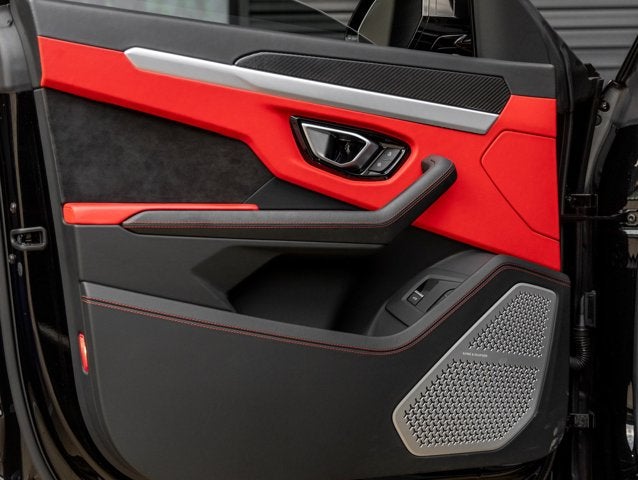 2022 Lamborghini Urus Base