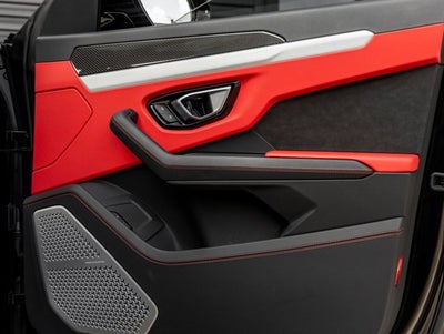 2022 Lamborghini Urus Base