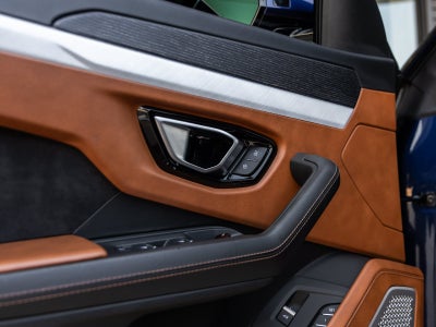 2021 Lamborghini Urus Base