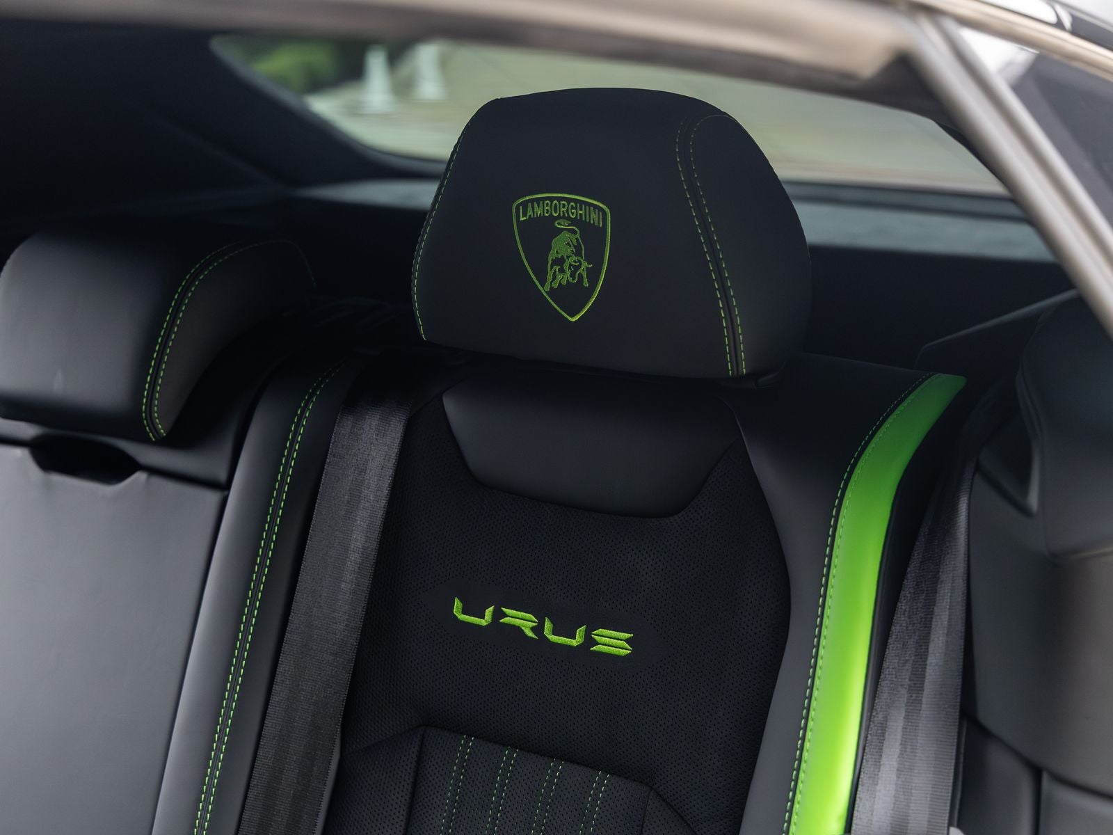 2023 Lamborghini Urus S