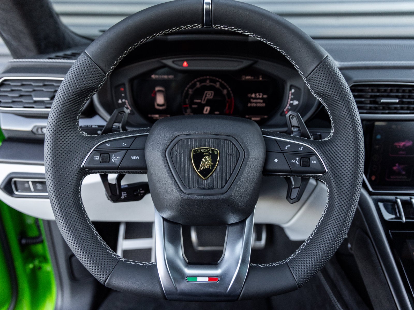 2024 Lamborghini Urus S