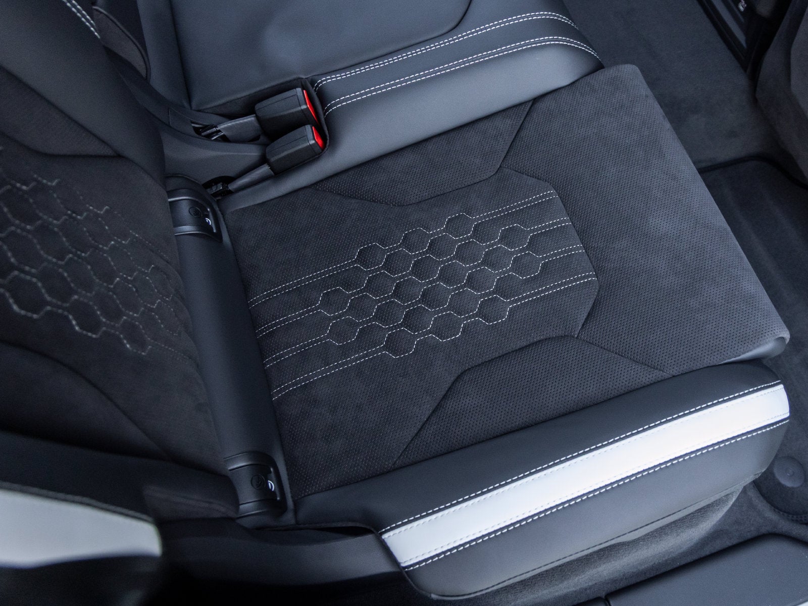 2024 Lamborghini Urus S