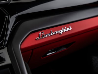 2024 Lamborghini Urus S